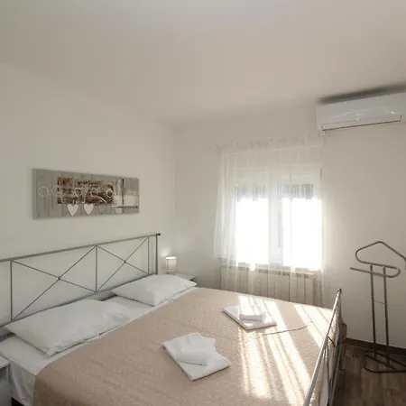 Apartment Sea Side